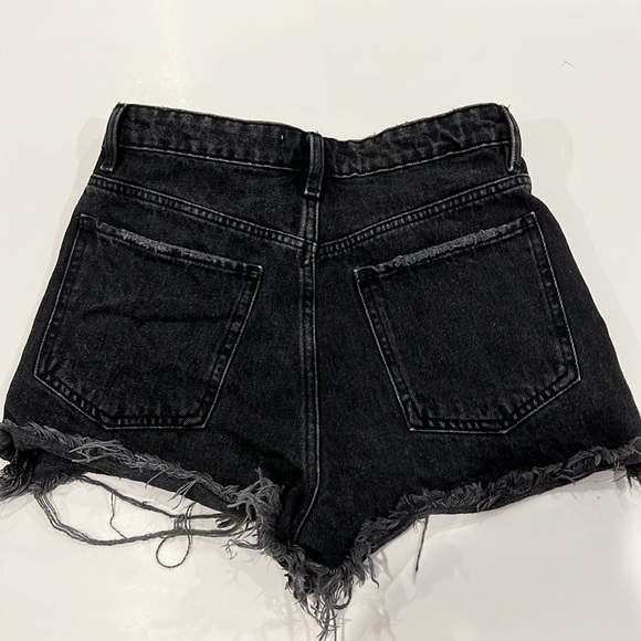 Zara black high-rise jean shorts - Picture 5 of 8